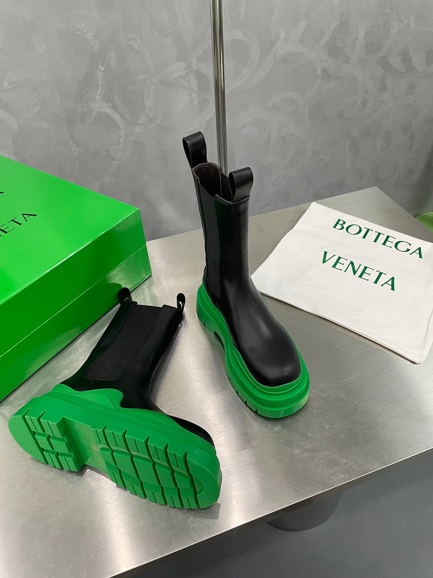 Bottega Veneta