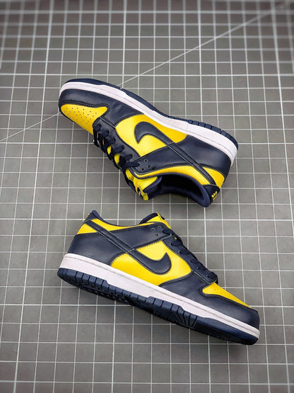 NIKE DUNK LOW "MICHIGAN"